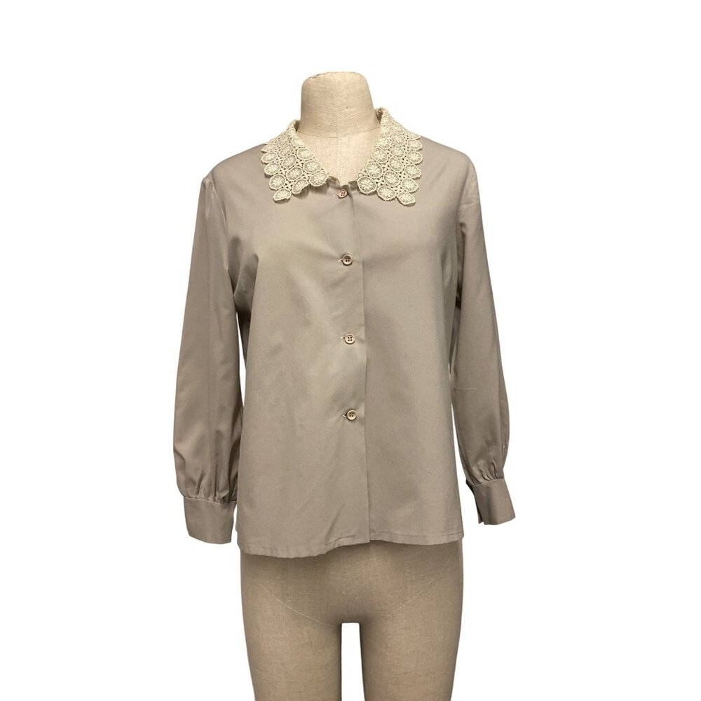 Vintage Beige Blouse With Lace Peter Pan Collar Long Sleeves